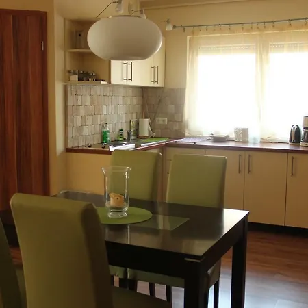 Διαμέρισμα Frida Apartman *